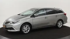 Gebruikt 2015 Toyota Auris Stationwagen | € 10.900 (Eerlijke prijs)