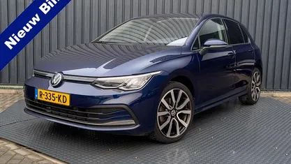 Blauw Occasion 2020 VW Golf VII Business Hatchback | € 20.950 (Eerlijke prijs)