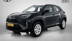 Zwart Gebruikt 2024 Toyota Yaris Cross Active SUV | € 27.445 (Eerlijke prijs)