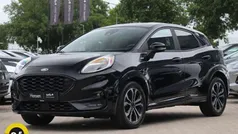 Zwart, metallic lak Gebruikt 2021 Ford Puma ST-Line X SUV | € 21.445 (Eerlijke prijs)