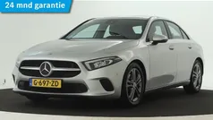 Grijs Gebruikt 2020 Mercedes A200 Style Sedan | € 25.950 (Eerlijke prijs)