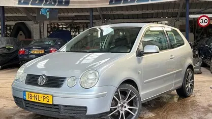 Occasion VW Polo 75 PK (55 kW) 2003 Grijs Hatchback