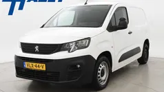 Wit Gebruikt 2021 Peugeot Partner Premium MPV | € 9.450 (Eerlijke prijs)