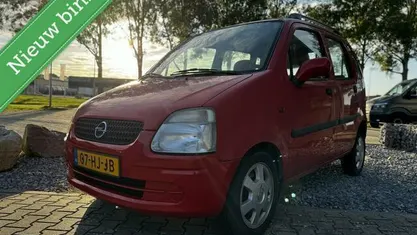 Occasion Opel Agila Color Edition 75 PK (55 kW) 2001 Rood Hatchback