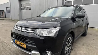 Occasion 2015 Mitsubishi Outlander Instyle SUV | € 8.950 (Goede deal)