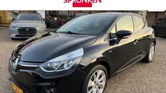 Zwart Gebruikt 2018 Renault Clio IV LIMITED Hatchback | € 8.950 (Eerlijke prijs)
