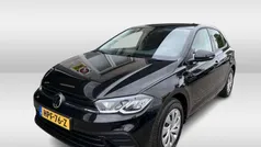 Zwart Gebruikt 2022 VW Polo Life Hatchback | € 22.950 (Eerlijke prijs)