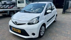 Wit Gebruikt 2012 Toyota Aygo Comfort Hatchback | € 3.995 (Eerlijke prijs)