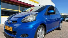 Blauw Gebruikt 2011 Toyota Aygo Comfort Hatchback | € 4.999 (Eerlijke prijs)