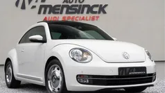 Wit, metallic lak Gebruikt 2012 VW Beetle Design Hatchback | € 9.850 (Eerlijke prijs)