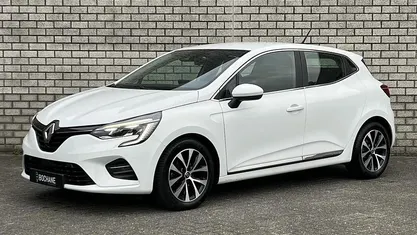 Wit Occasion 2019 Renault Clio IV Intens Hatchback | € 14.195 (Eerlijke prijs)