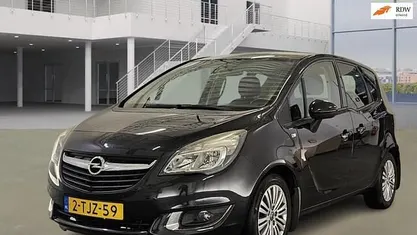 Zwart Occasion 2014 Opel Meriva Design Edition MPV | € 4.490 (Goede deal)