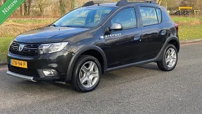Occasion 2018 Dacia Sandero Lauréate Hatchback | € 8.750 (Eerlijke prijs)