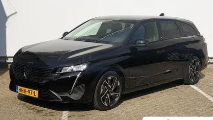Zwart Gebruikt 2025 Peugeot 308 SW Allure Stationwagen | € 31.795 (Eerlijke prijs)