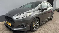 Grijs Gebruikt 2016 Ford Fiesta ST-Line Hatchback | € 8.950 (Eerlijke prijs)