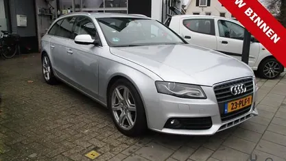 Grijs (metallic) Gebruikt 2010 Audi A4 Stationwagen | € 5.950 (Eerlijke prijs)