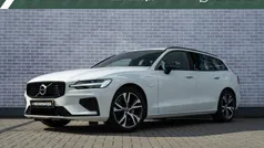 Gebruikt 2020 Volvo V60 R-Design Stationwagen | € 33.899 (Eerlijke prijs)