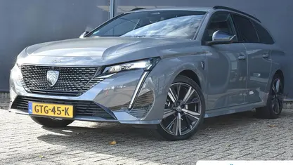 Grijs Gebruikt 2024 Peugeot 308 SW GT Stationwagen | € 29.895 (Eerlijke prijs)