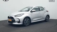 Gebruikt 2021 Toyota Yaris Hybrid Edition Hatchback | € 21.685 (Eerlijke prijs)
