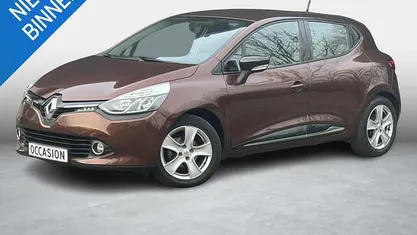 Gebruikt 2016 Renault Clio IV Expression Hatchback | € 8.975 (Eerlijke prijs)