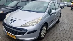 Grijs Gebruikt 2008 Peugeot 207 Hatchback | € 1.850 (Eerlijke prijs)