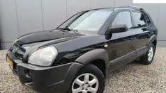 Zwart Gebruikt 2005 Hyundai Tucson Dynamiq SUV | € 3.498 (Eerlijke prijs)