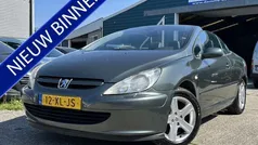Groen Gebruikt 2005 Peugeot 307 CC Cabriolet | € 1.249 (Eerlijke prijs)