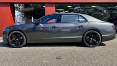 Sedan Gebruikt 2017 Bentley Flying Spur Sedan | € 119.500 (Eerlijke prijs)