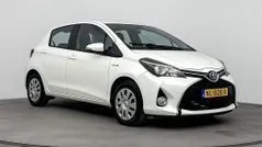 Wit Gebruikt 2016 Toyota Yaris Limited Hatchback | € 14.790 (Eerlijke prijs)