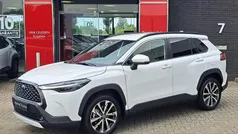 Wit Gebruikt 2023 Toyota Corolla Cross Style SUV | € 34.400 (Eerlijke prijs)