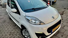 Wit Gebruikt 2013 Peugeot 107 Active Hatchback | € 4.950 (Eerlijke prijs)