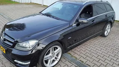Zwart (metallic) Gebruikt 2011 Mercedes C350 Elegance Stationwagen | € 13.500 (Eerlijke prijs)