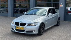 Grijs Gebruikt 2010 BMW 318 M Sport Sedan | € 6.999 (Eerlijke prijs)