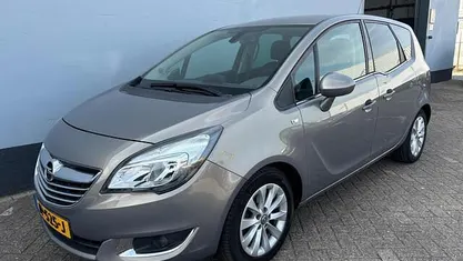 Grijs Gebruikt 2014 Opel Meriva Cosmo MPV | € 3.950 (Goede deal)