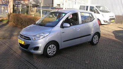 Grijs Gebruikt 2013 Hyundai i10 Hatchback | € 4.250 (Eerlijke prijs)