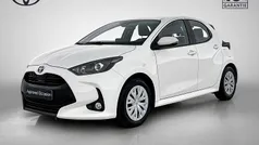 Wit Gebruikt 2023 Toyota Yaris Hybrid Active Hatchback | € 20.950 (Eerlijke prijs)