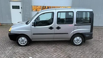 Grijs Gebruikt 2003 Fiat Doblò MPV | € 3.250 (Eerlijke prijs)