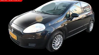 Occasion 2011 Fiat Grande Punto Hatchback | € 1.450 (Eerlijke prijs)