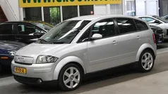 Grijs, metallic lak Gebruikt 2000 Audi A2 Exclusive Hatchback | € 1.444 (Goede deal)
