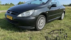 Gebruikt 2004 Peugeot 307 CC Cabriolet | € 1.999 (Eerlijke prijs)