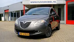 Grijs Gebruikt 2015 Lancia Ypsilon Hatchback | € 7.950 (Eerlijke prijs)