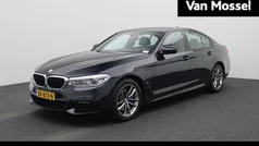 Zwart Gebruikt 2019 BMW 530e Executive Sedan | € 30.900 (Eerlijke prijs)