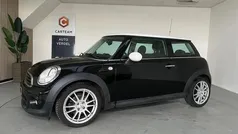 Zwart, metallic lak Gebruikt 2011 Mini ONE Business Hatchback | € 4.950 (Eerlijke prijs)