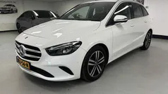Wit Gebruikt 2020 Mercedes B180 Premium Plus MPV | € 19.750 (Super prijs)