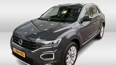 Grijs Gebruikt 2021 VW T-Roc Pro SUV | € 25.750 (Eerlijke prijs)