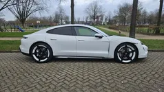 Wit Gebruikt 2021 Porsche Taycan Performance Package Sedan | € 55.799 (Eerlijke prijs)