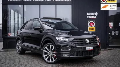Zwart Occasion 2023 VW T-Roc SUV | € 25.990 (Super prijs)