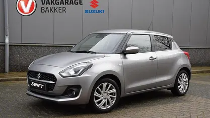 Grijs Occasion 2022 Suzuki Swift Hatchback | € 16.300 (Goede deal)