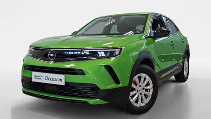 Iconic green Occasion 2023 Opel Mokka-e SUV | € 16.450 (Super prijs)