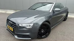 Grijs, metallic lak Gebruikt 2013 Audi A5 Cabriolet S-Line Cabriolet | € 19.440 (Eerlijke prijs)